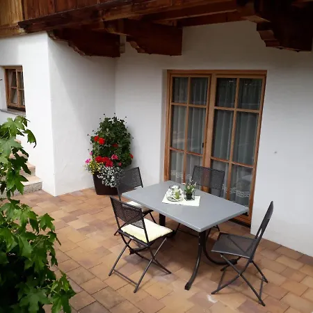 Haus Sandra Apartmán *